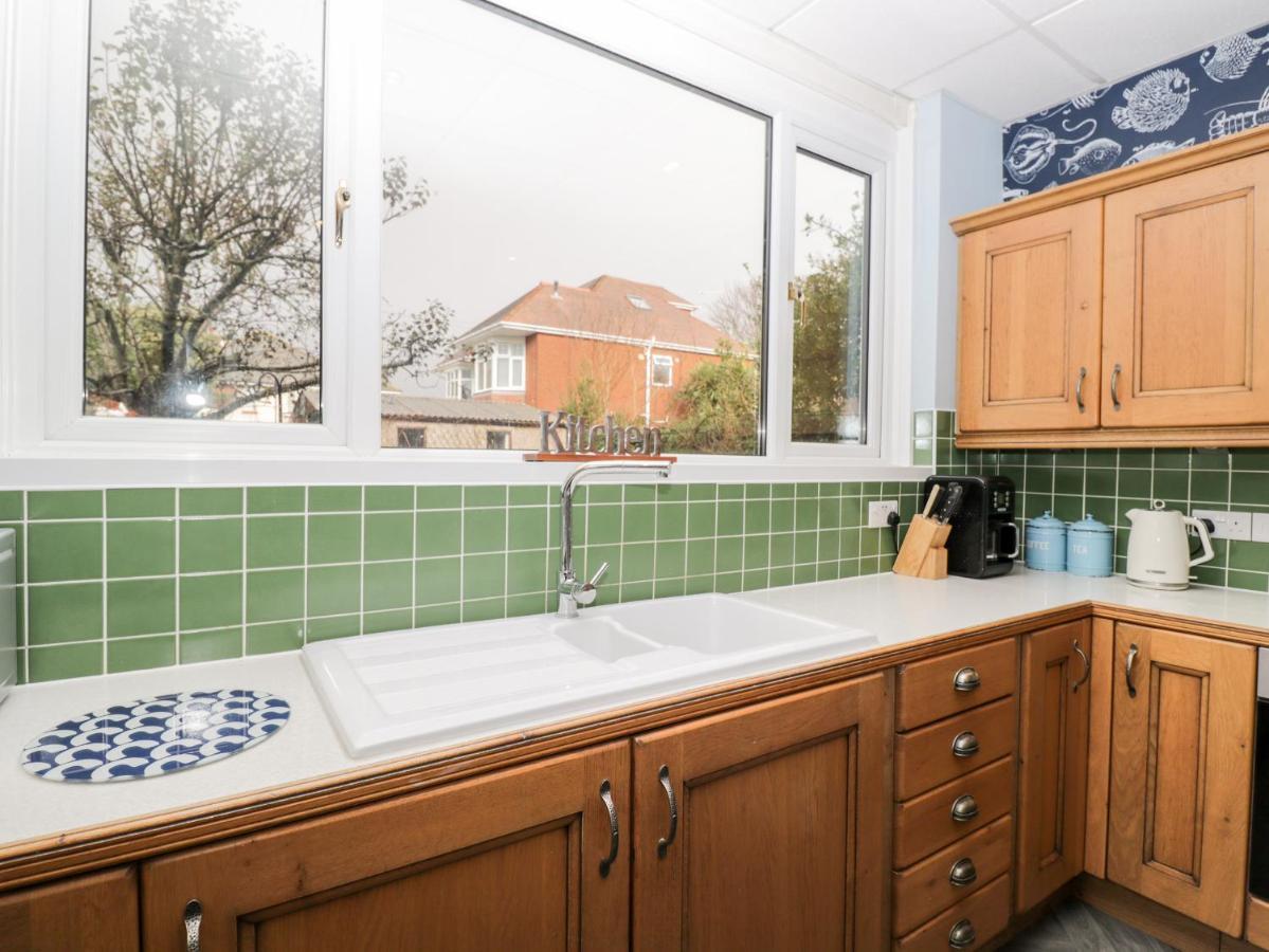 Molly'S Place Борнмут Экстерьер фото